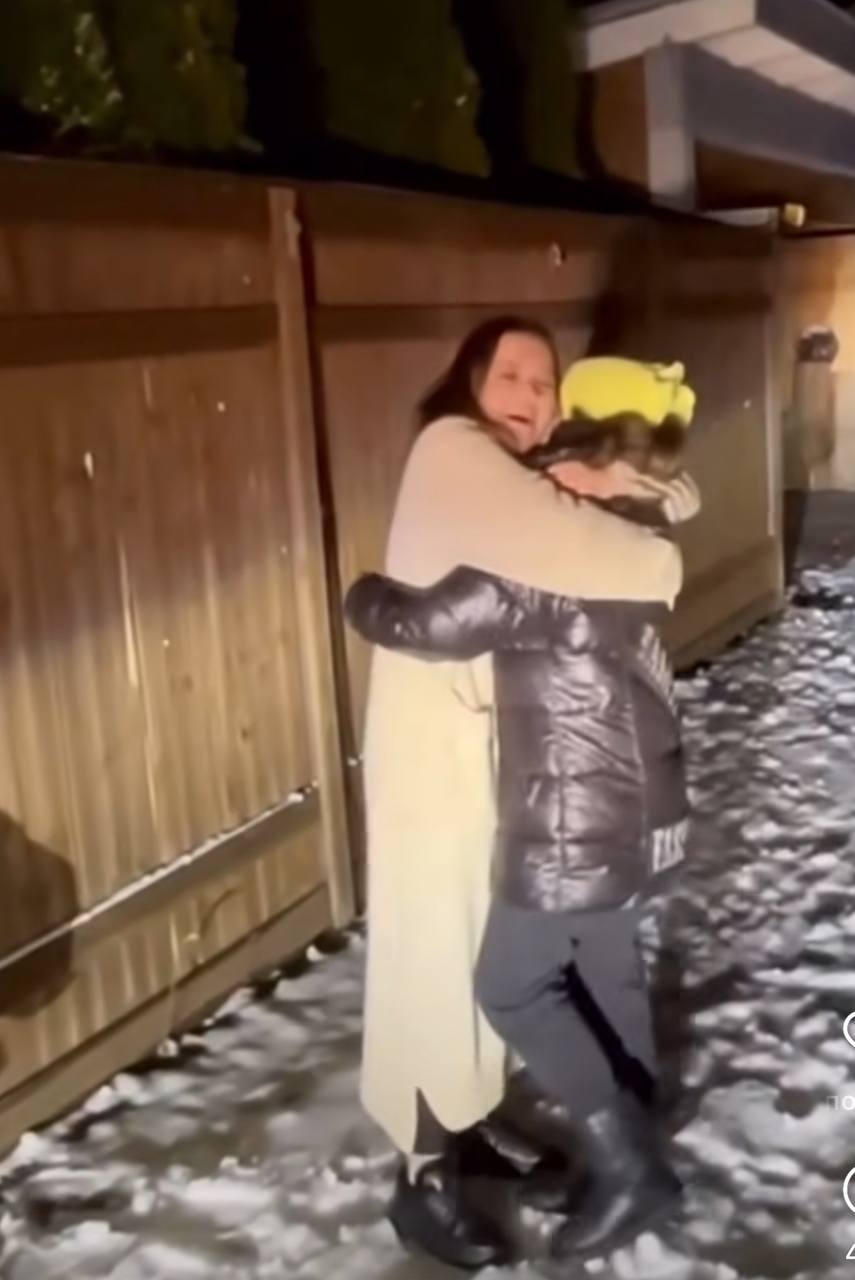 Могилевскую довели до слез ее приемные дочери: трогательное видео